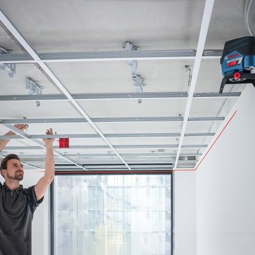 Nível a laser 2 linhas 2 pontos de prumo alcance 20 m com acessórios e maleta - GCL 2-50 C Nível a laser 2 linhas 2 pontos de prumo alcance 20 m com acessórios e maleta - GCL 2-50 C