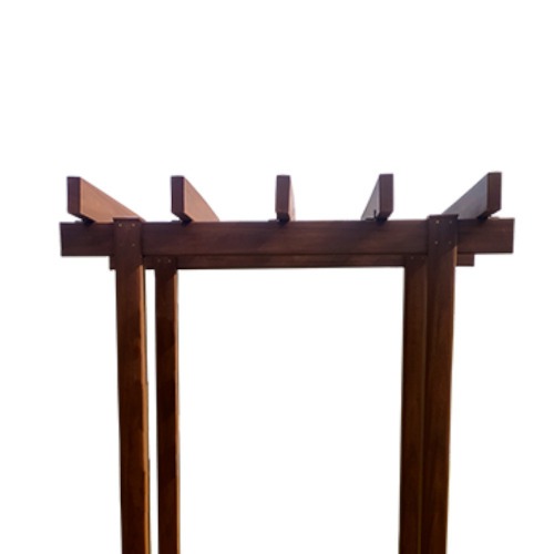 Pergolado em madeira plástica 2,00 x 1,50 x 2,50 m com perfil 150x60 mm ipê Pergolado em madeira plástica 2,00 x 1,50 x 2,50 m com perfil 150x60 mm ipê